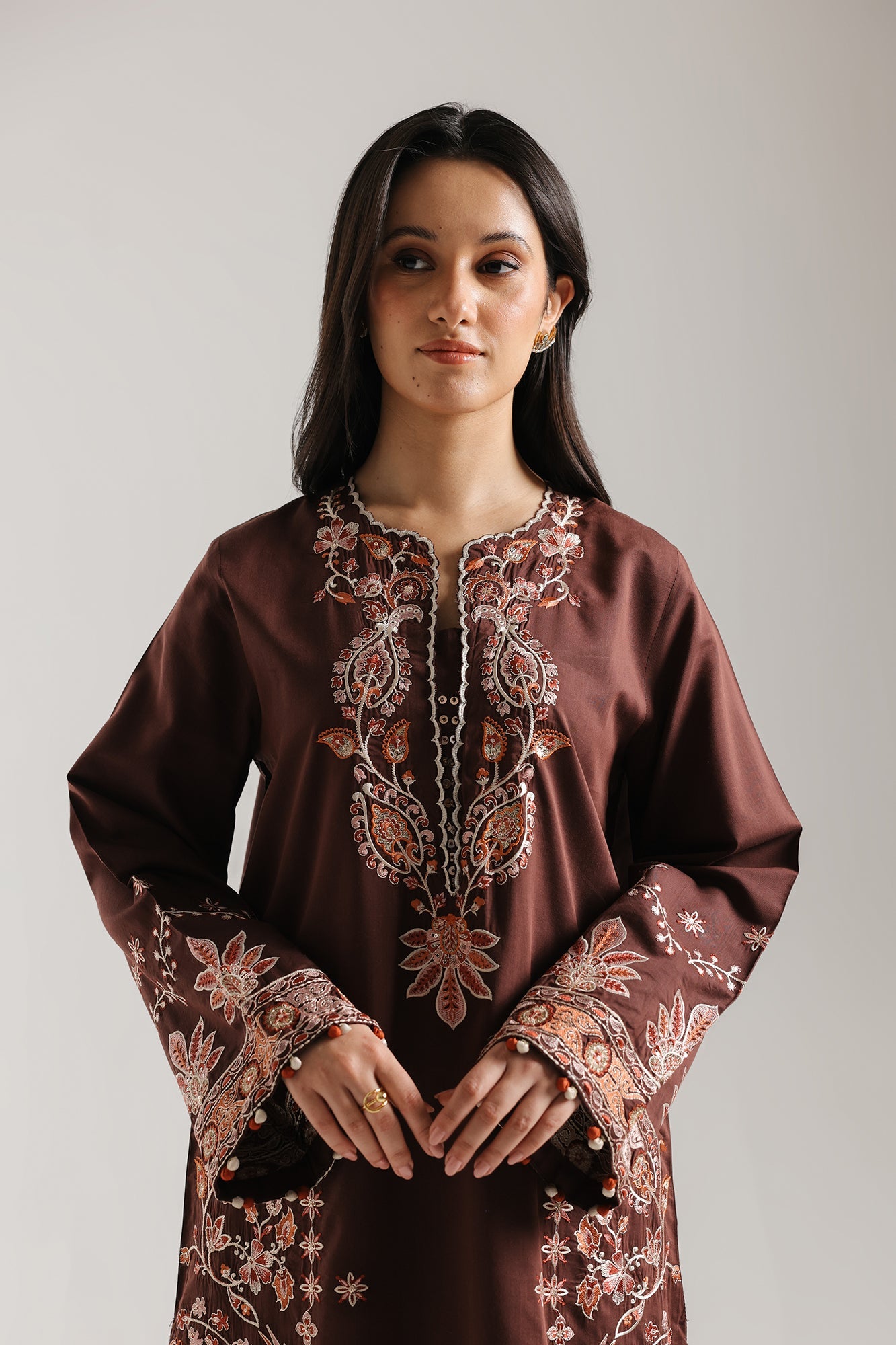 Embroidered Suit (E4018/103/203)