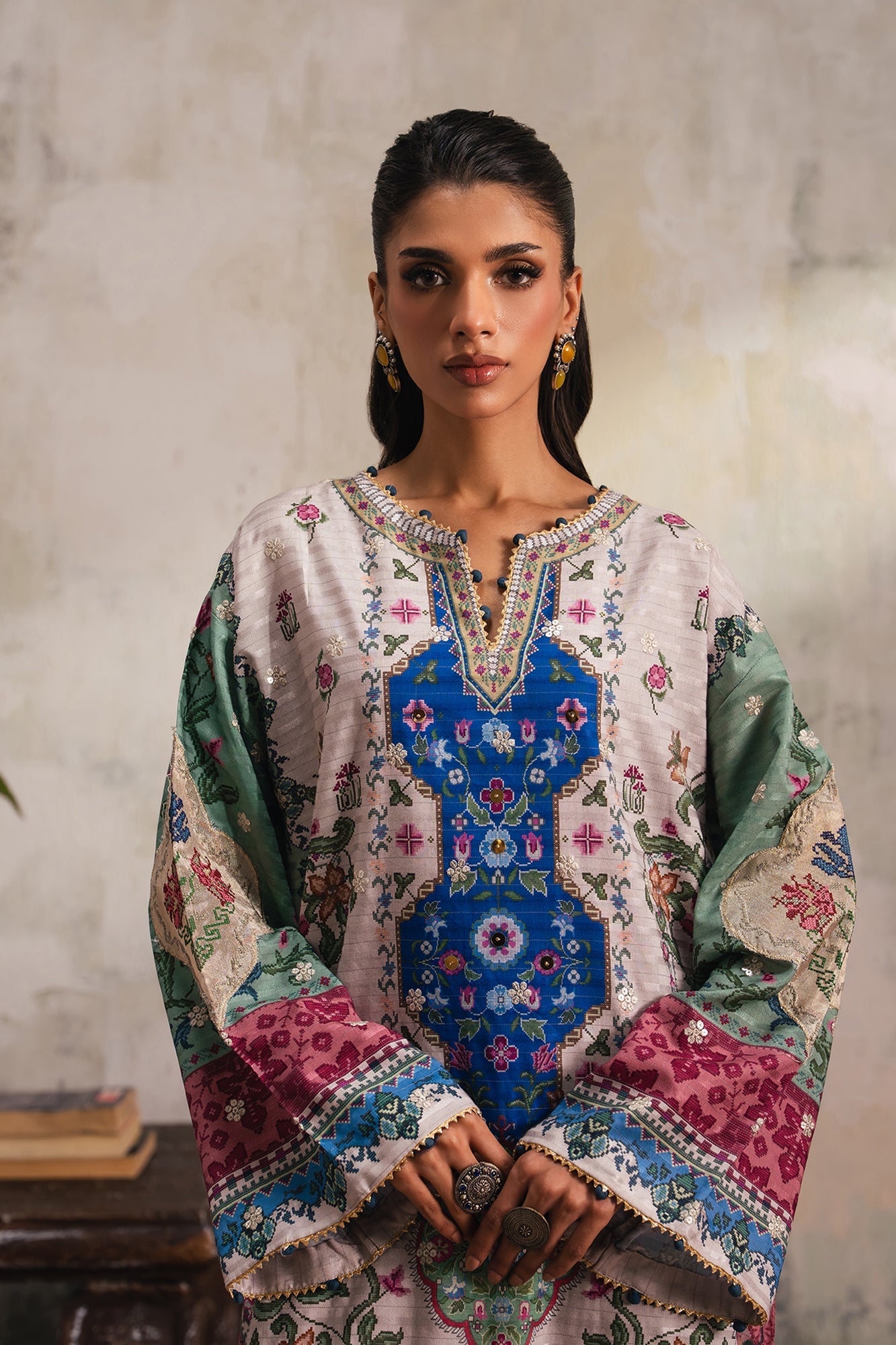 Embroidered Suit (E4035/103/817)