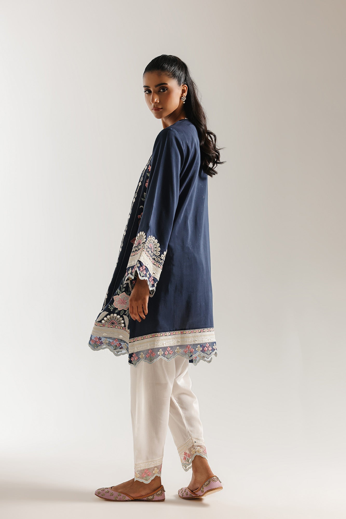 Embroidered Suit (E4047/103/620)