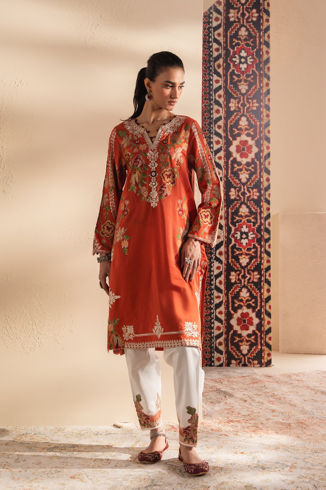 EMBROIDERED SUIT (E4048/103/213)