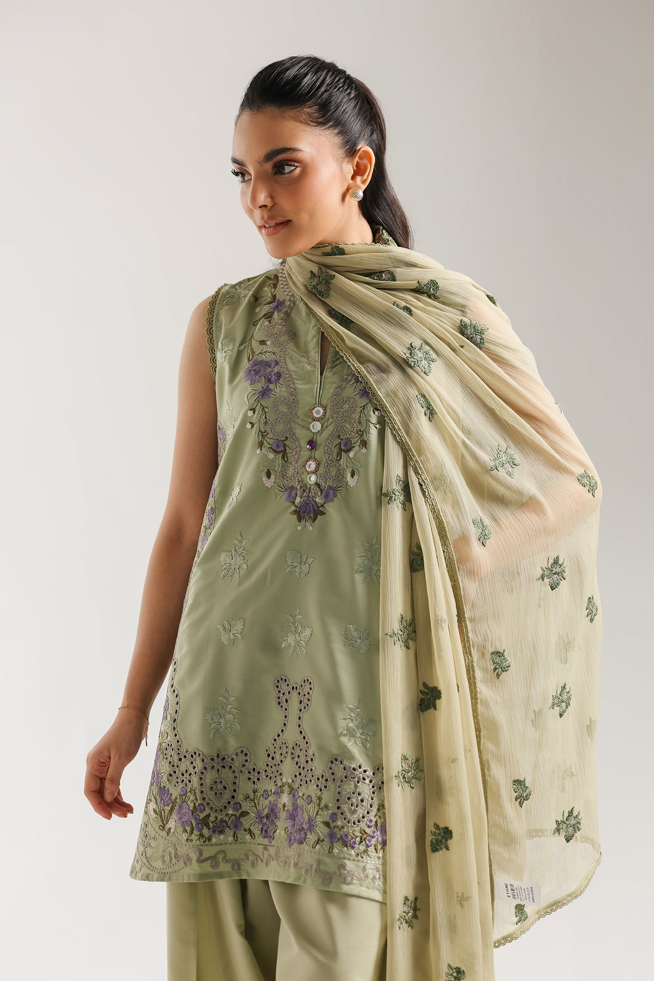 Embroidered Suit (E4058/103/127)