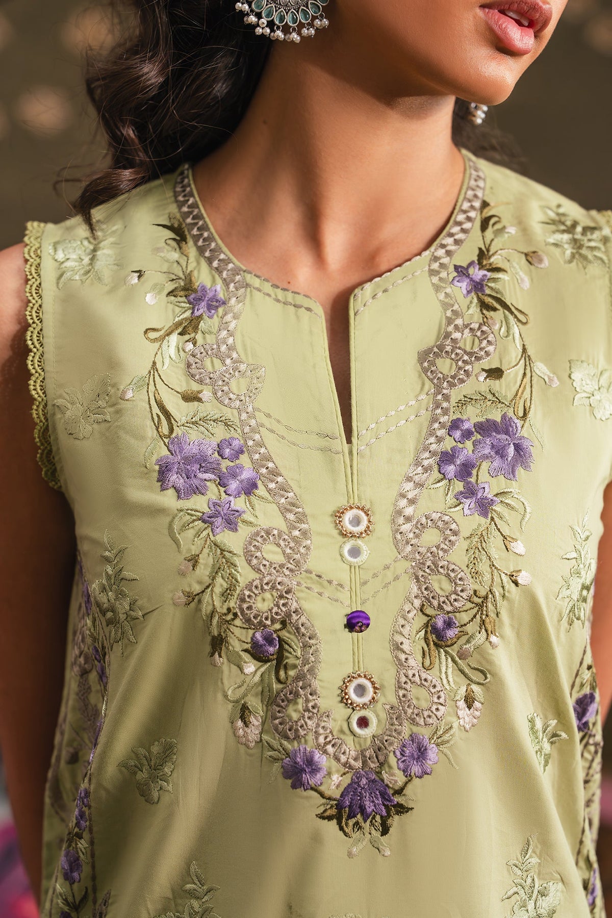 EMBROIDERED SUIT (E4058/103/127)