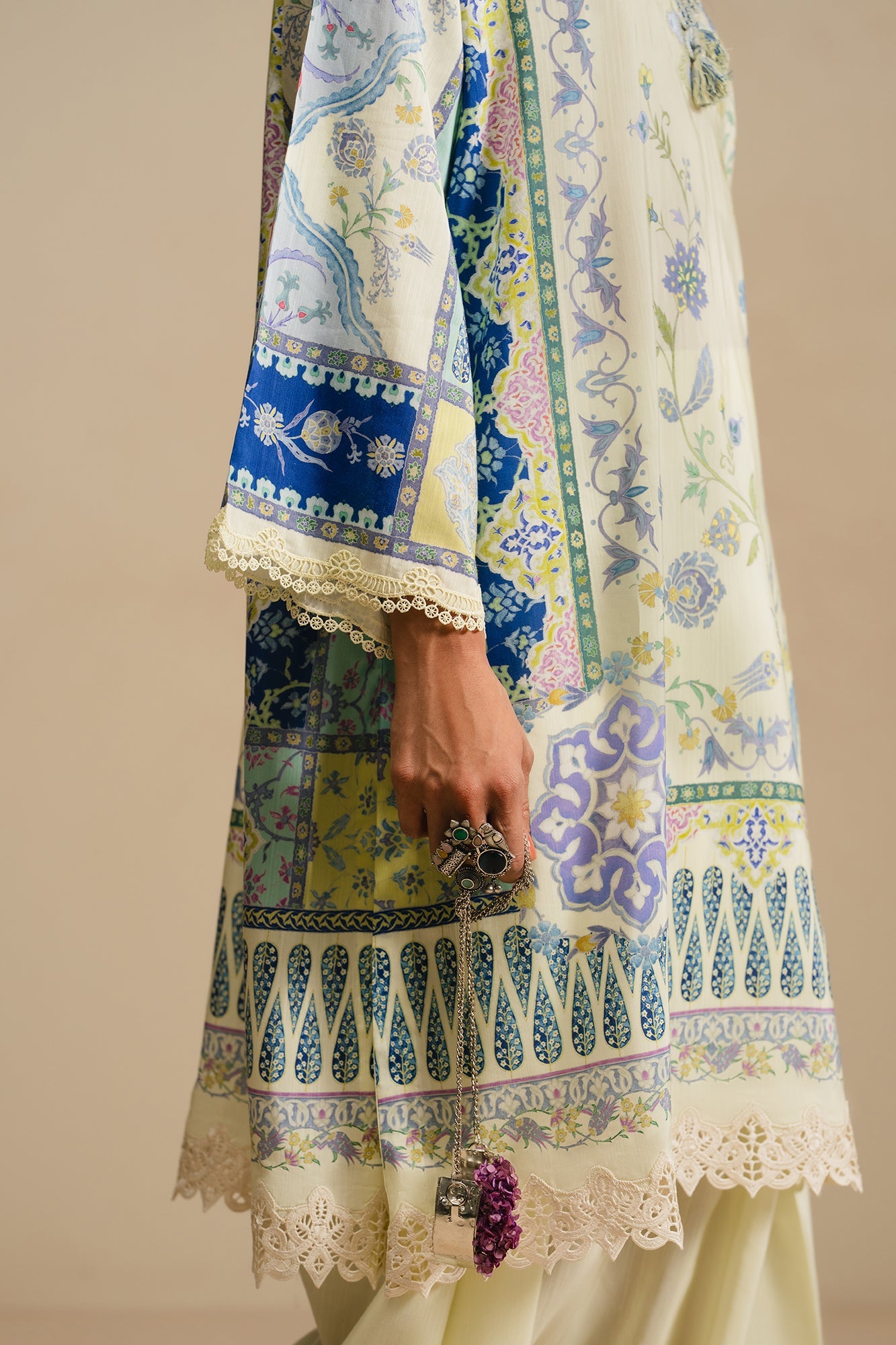 EMBROIDERED SUIT (E4086/103/002)