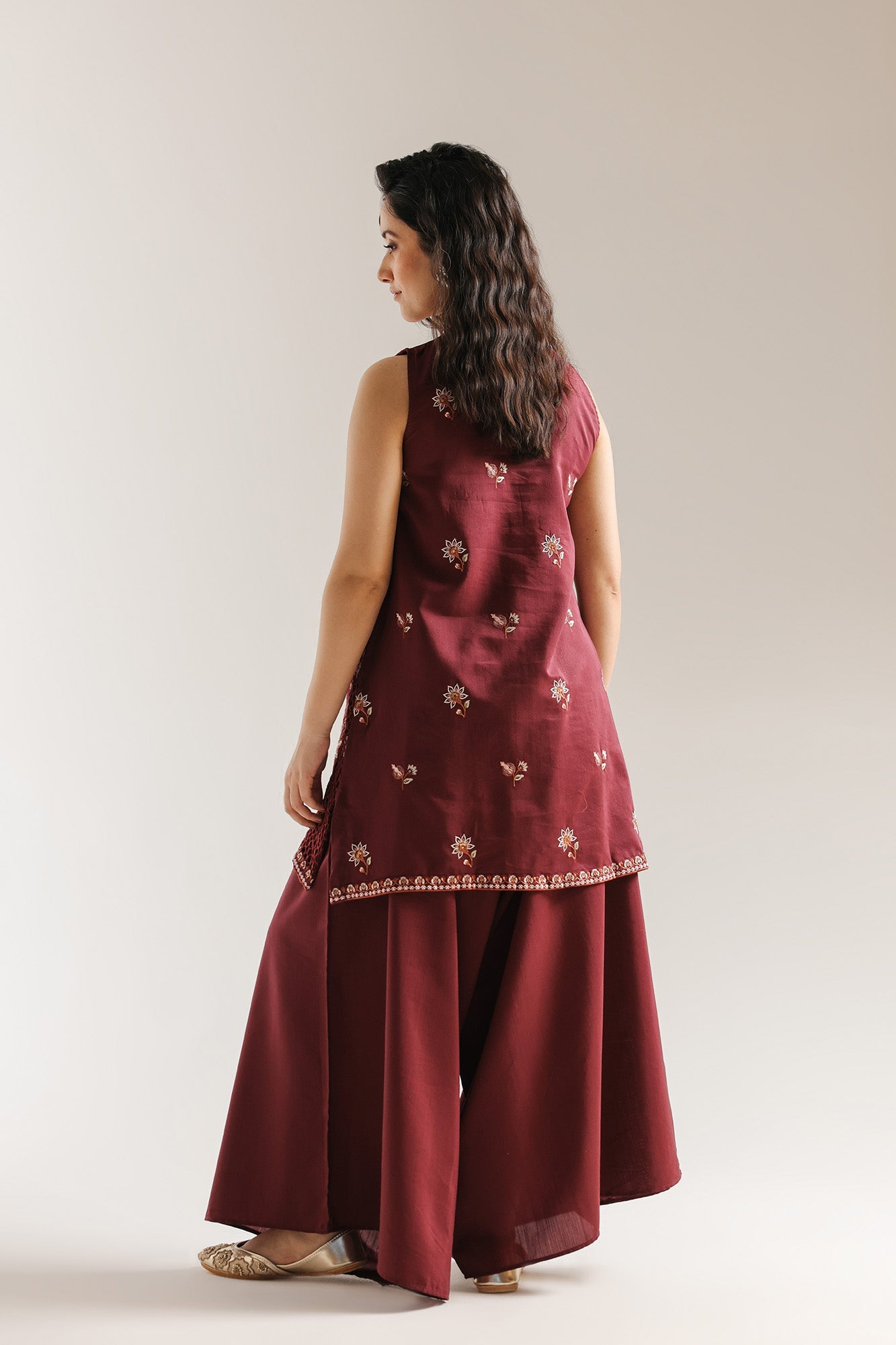 Embroidered Suit (E4094/103/402)