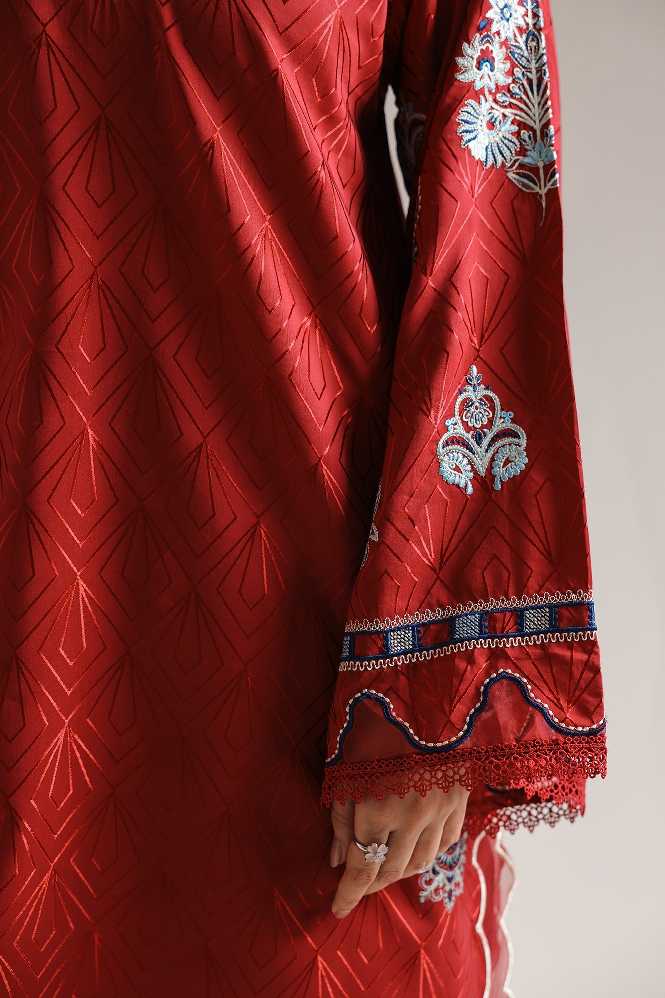 https://cdn.shopify.com/s/files/1/2290/7917/files/E4101-103-414_5.jpg?v=1769490524