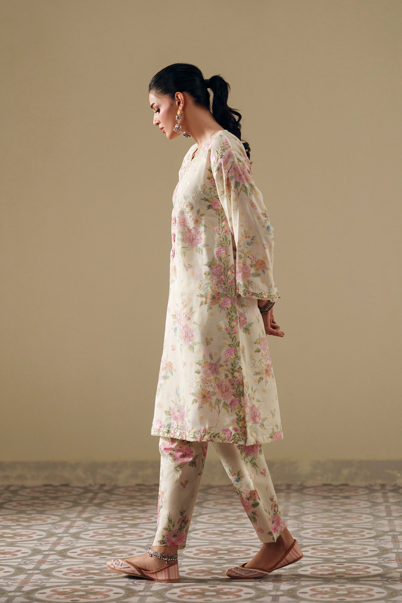 Embroidered Suit (E4113/103/005)