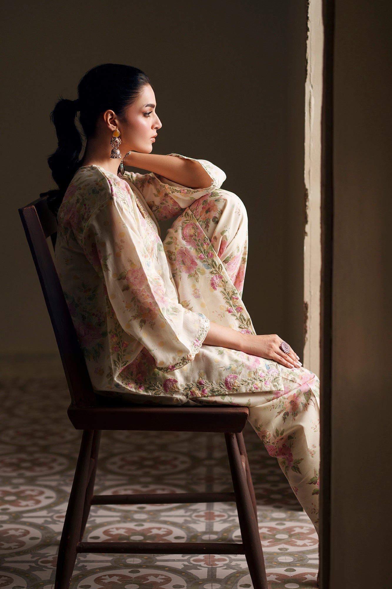 Embroidered Suit (E4113/103/005)