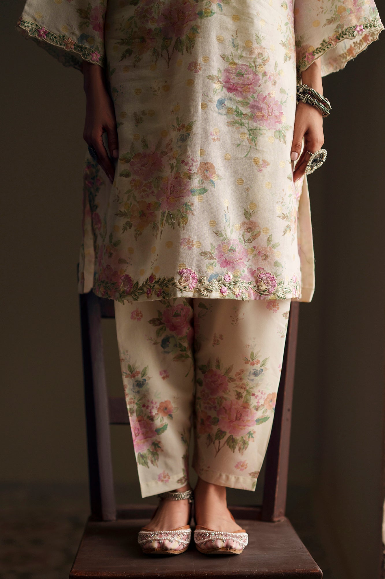Embroidered Suit (E4113/103/005)