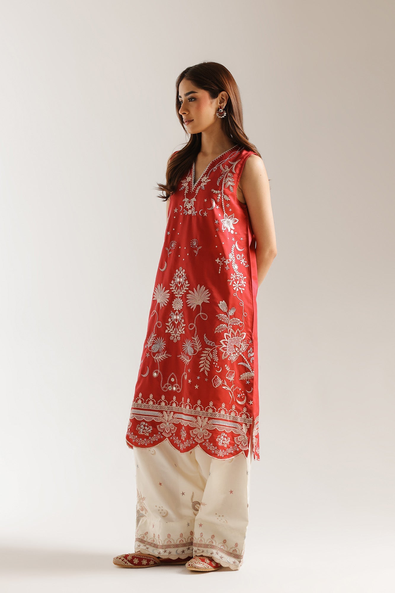 EMBROIDERED SUIT (E4124/103/418)