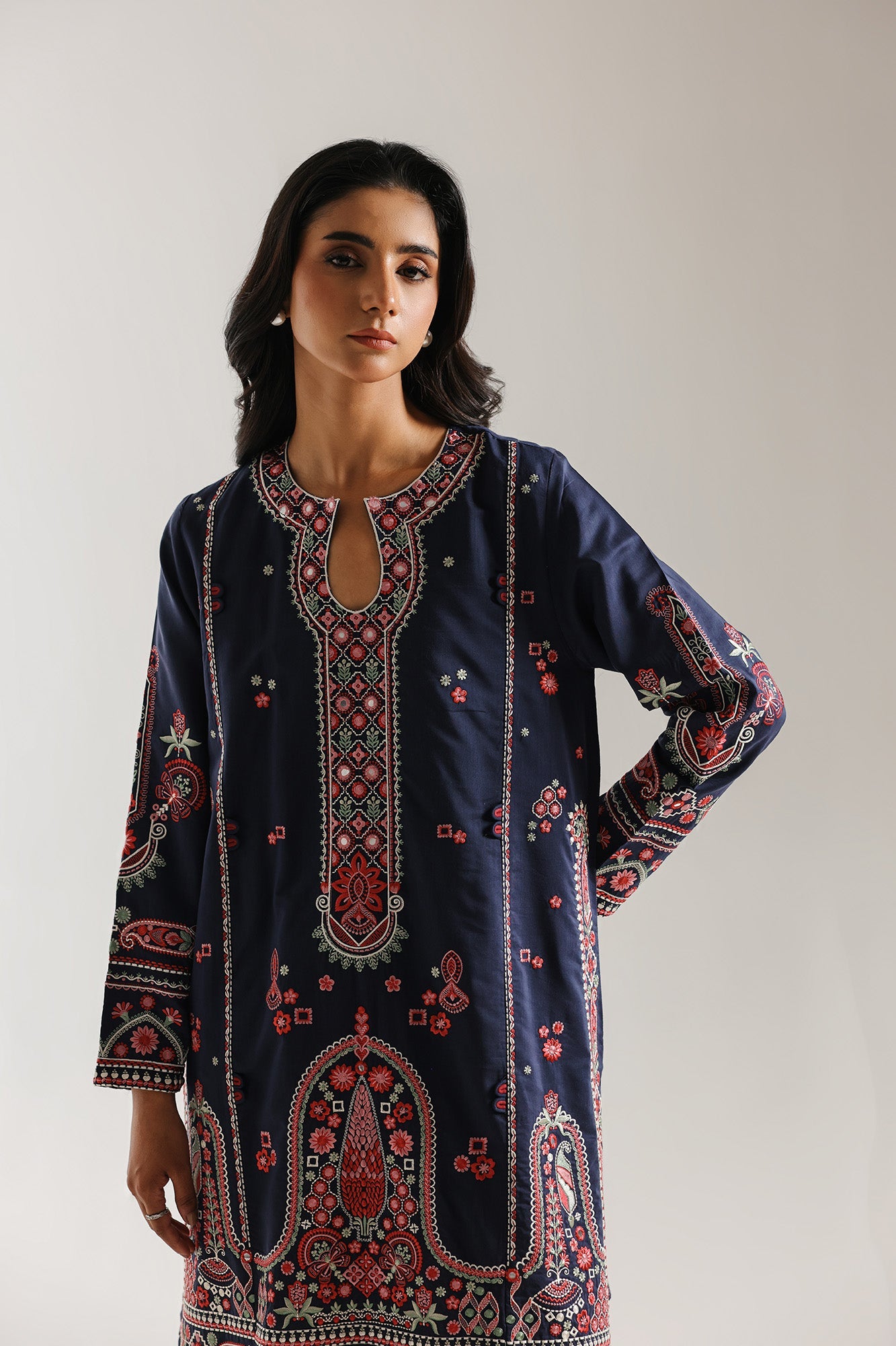 https://cdn.shopify.com/s/files/1/2290/7917/files/E4139-103_4.jpg?v=1767952606