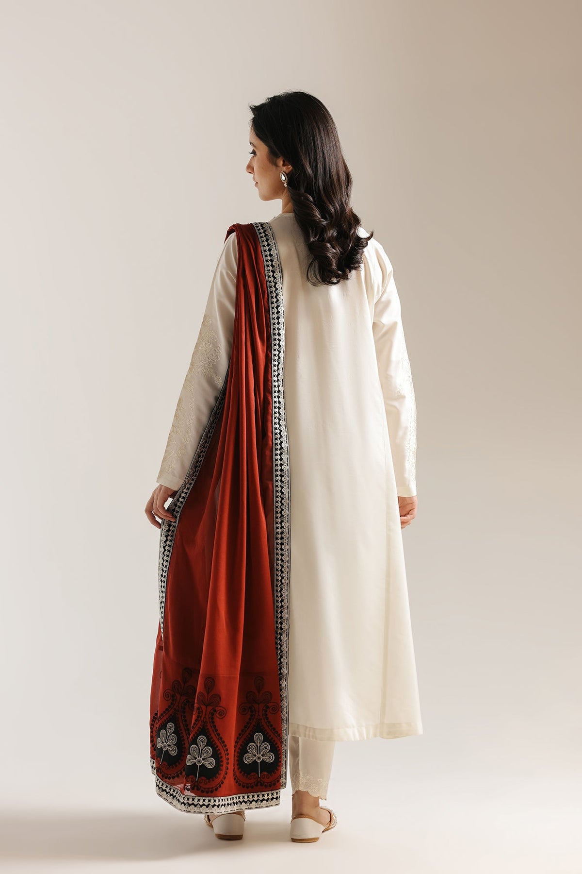 EMBROIDERED SUIT (E4149/103/005)