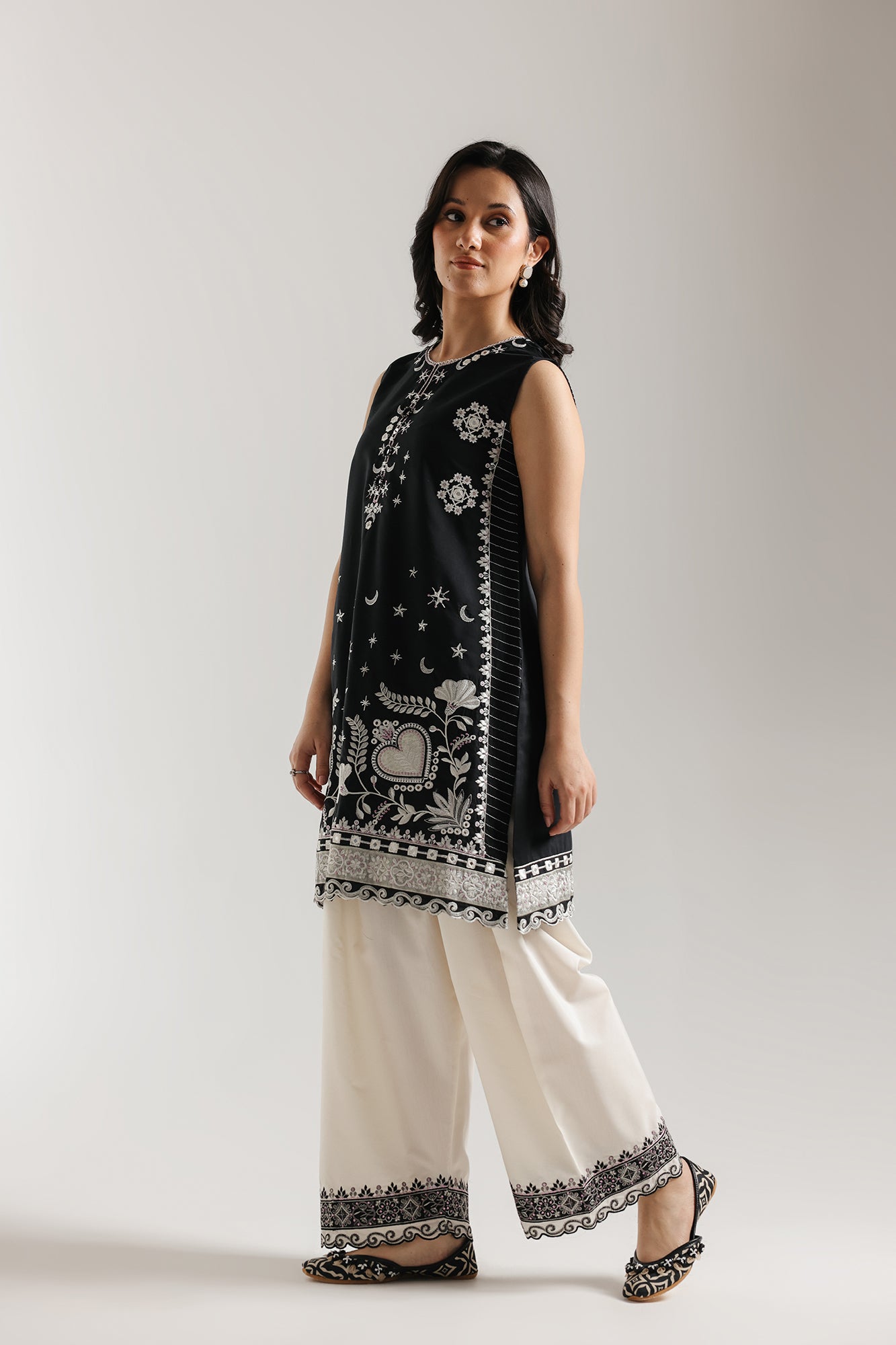 https://cdn.shopify.com/s/files/1/2290/7917/files/E4153-103-901_5.jpg?v=1773036393