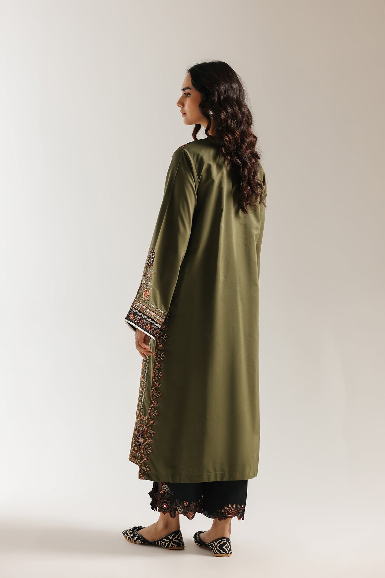 https://cdn.shopify.com/s/files/1/2290/7917/files/E4158-103-118_3.jpg?v=1769505648