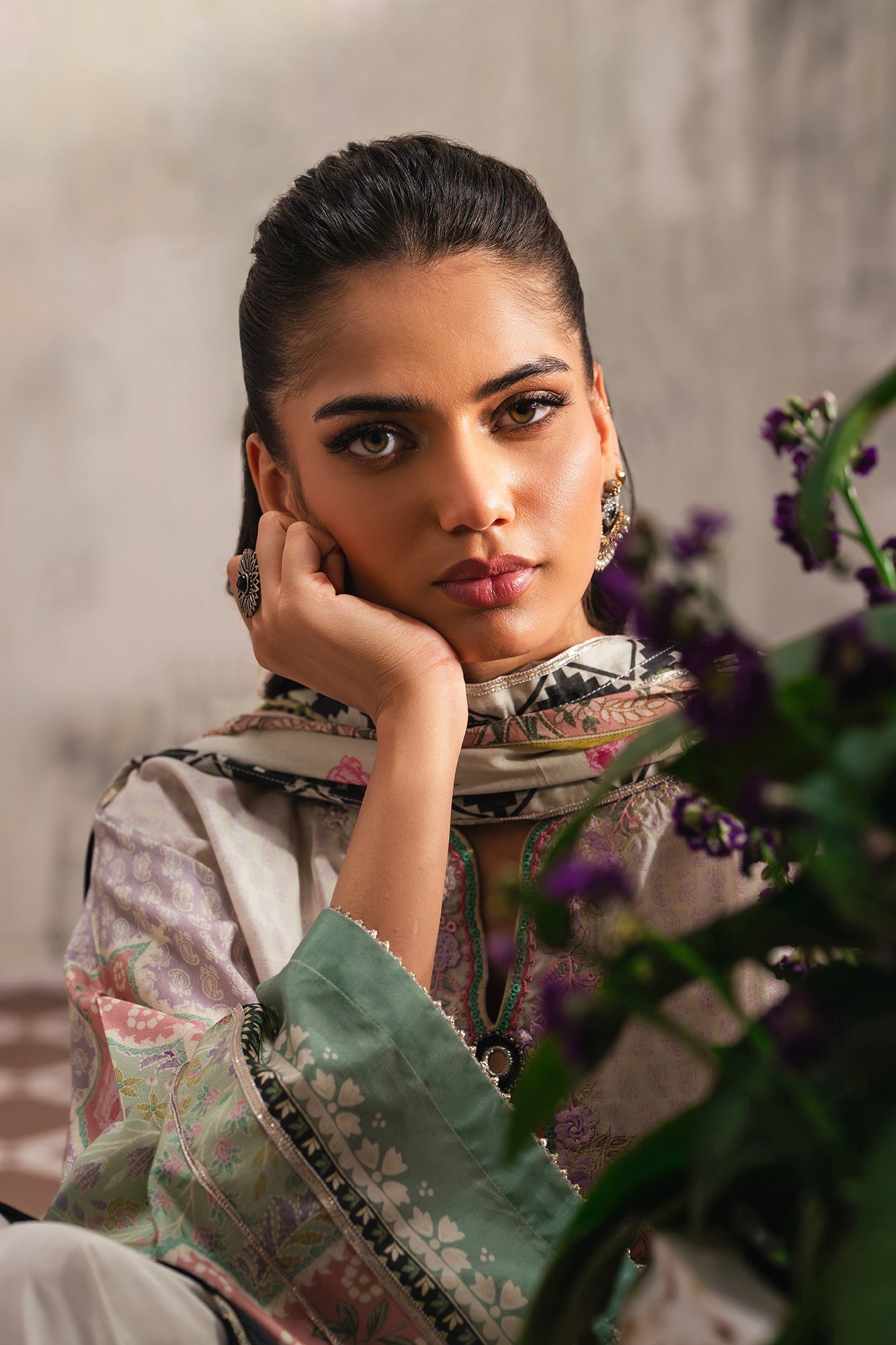 EMBROIDERED SUIT (E4205/103/514)