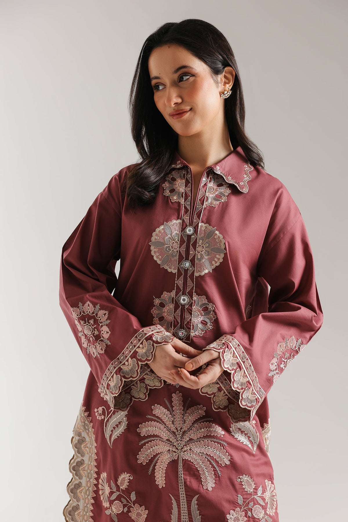 EMBROIDERED SUIT (E4217/103/305)
