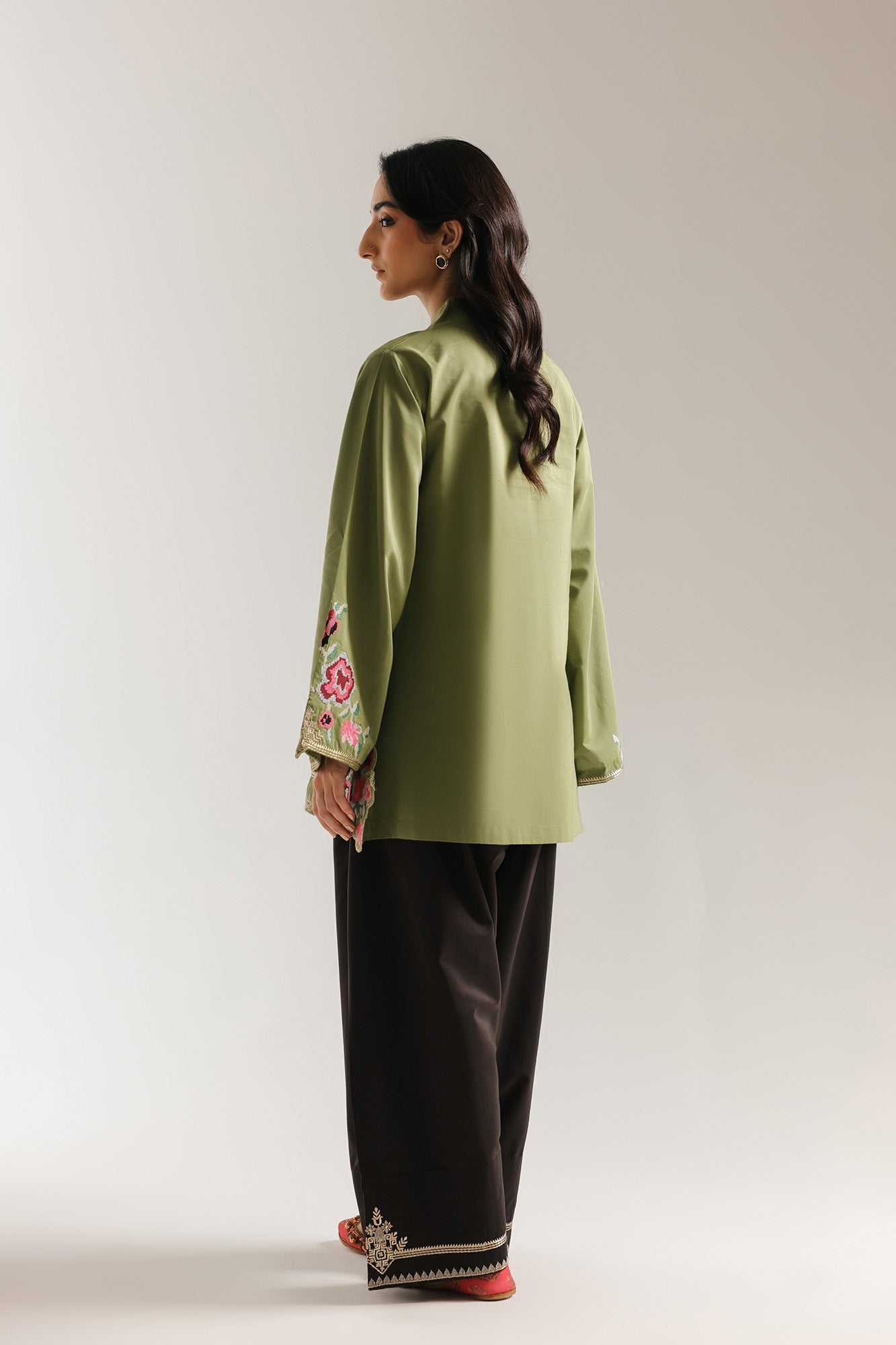 EMBROIDERED SUIT (E4230/103/120)