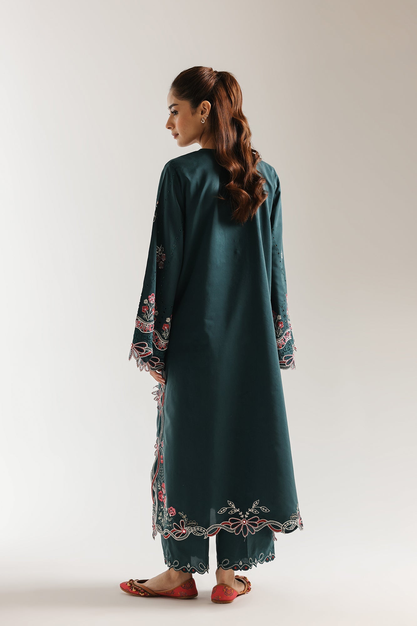 https://cdn.shopify.com/s/files/1/2290/7917/files/E4240-103-704_3.jpg?v=1769599403