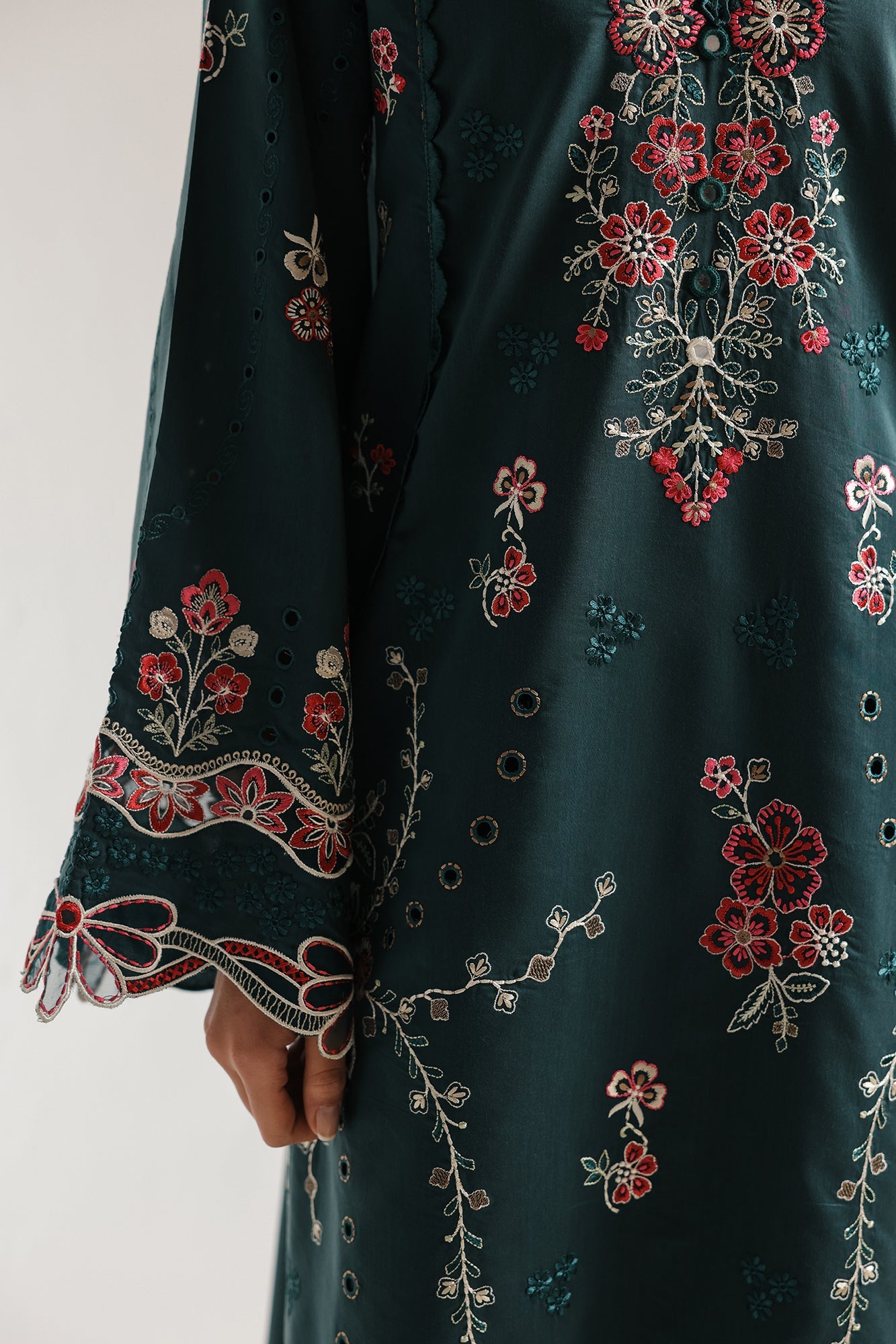 https://cdn.shopify.com/s/files/1/2290/7917/files/E4240-103-704_5.jpg?v=1769599403