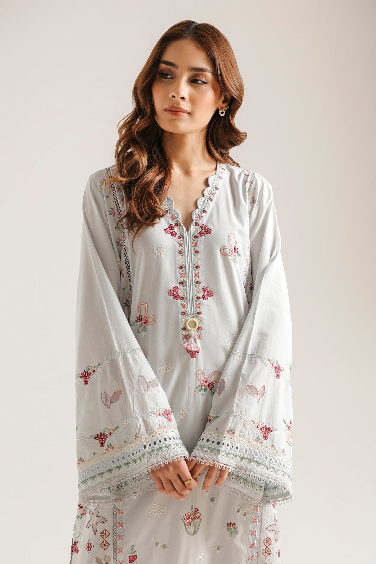 EMBROIDERED SUIT (E4288/103/722)