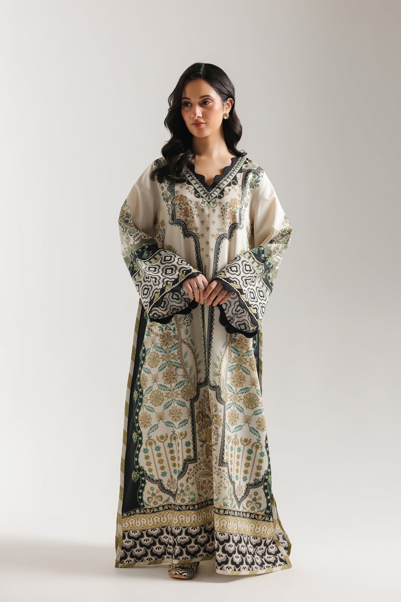 EMBROIDERED KAFTAN (E4315/103/003)