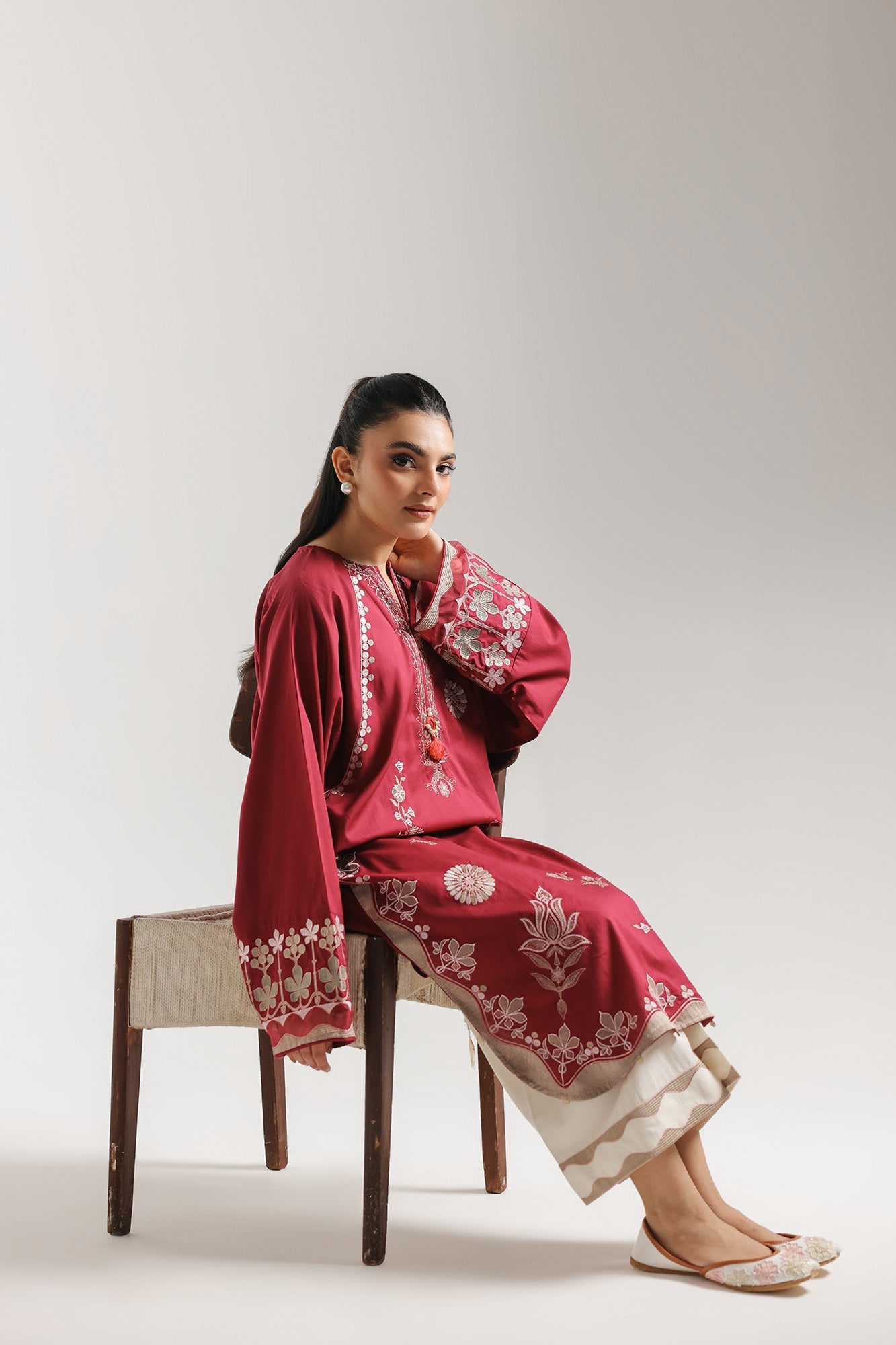 Embroidered Suit (E4318/103/524)