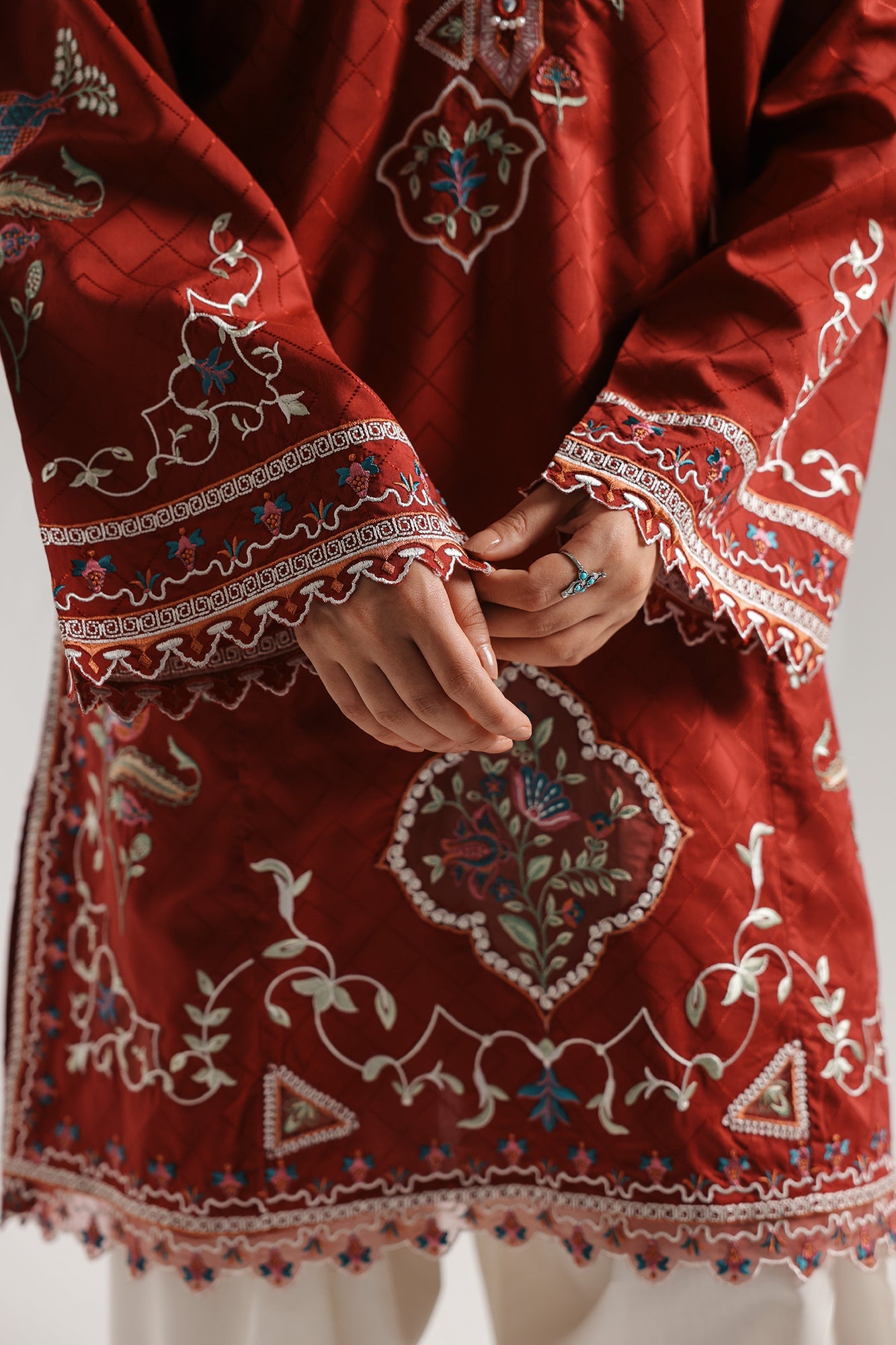 https://cdn.shopify.com/s/files/1/2290/7917/files/E4320-103-304_5_98c3705b-5e31-453b-85f2-dbea0bbde5dc.jpg?v=1773308139