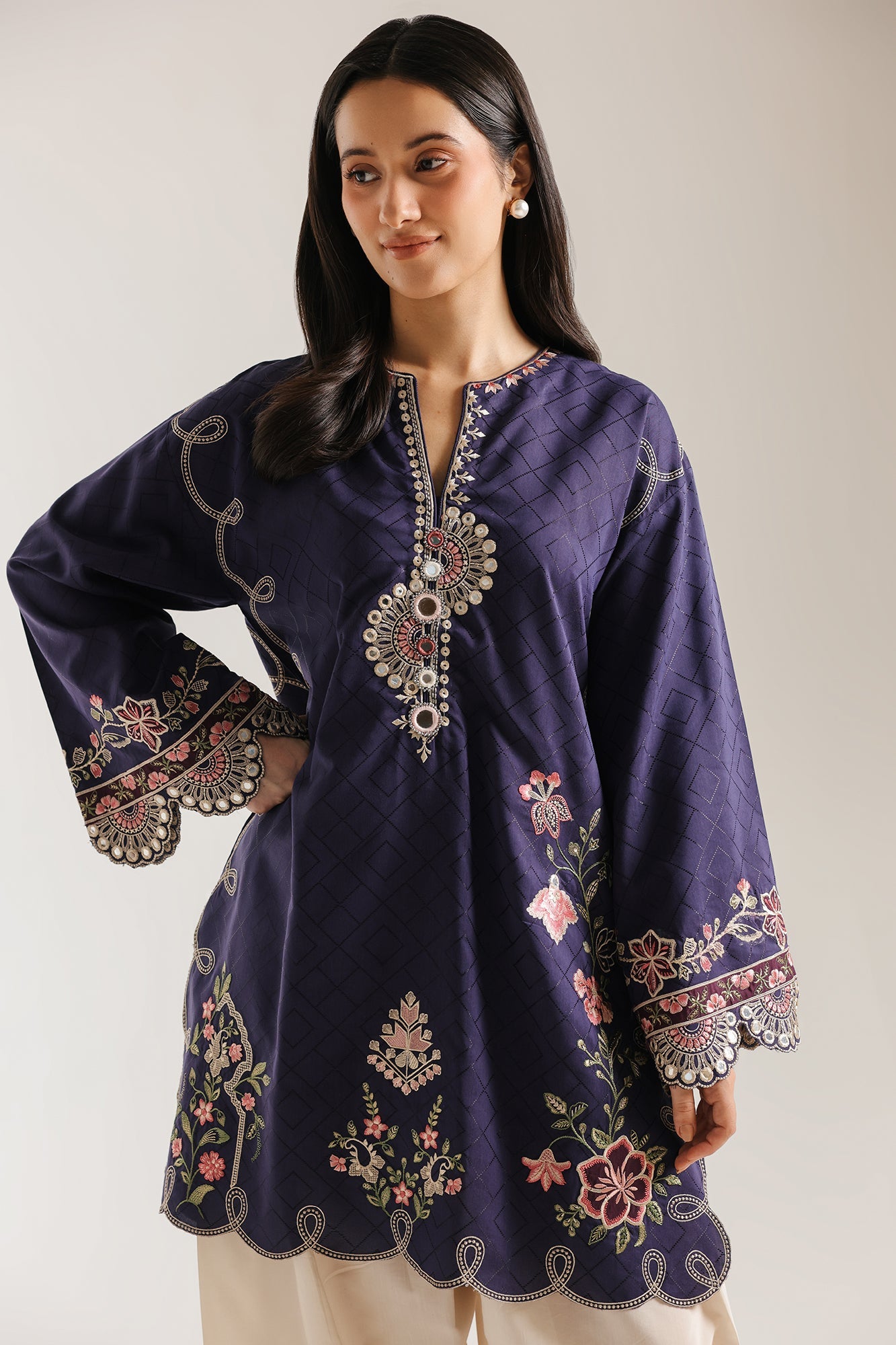 https://cdn.shopify.com/s/files/1/2290/7917/files/E4323-103-507_4.jpg?v=1773728665