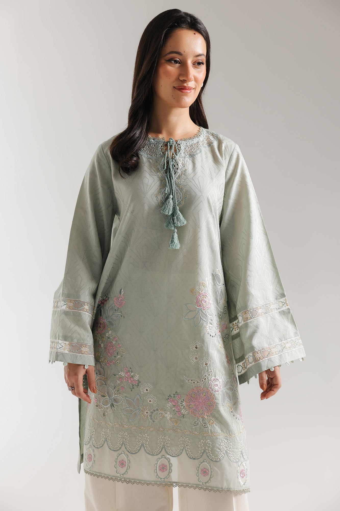 https://cdn.shopify.com/s/files/1/2290/7917/files/E4331-103-720_4.jpg?v=1771394760