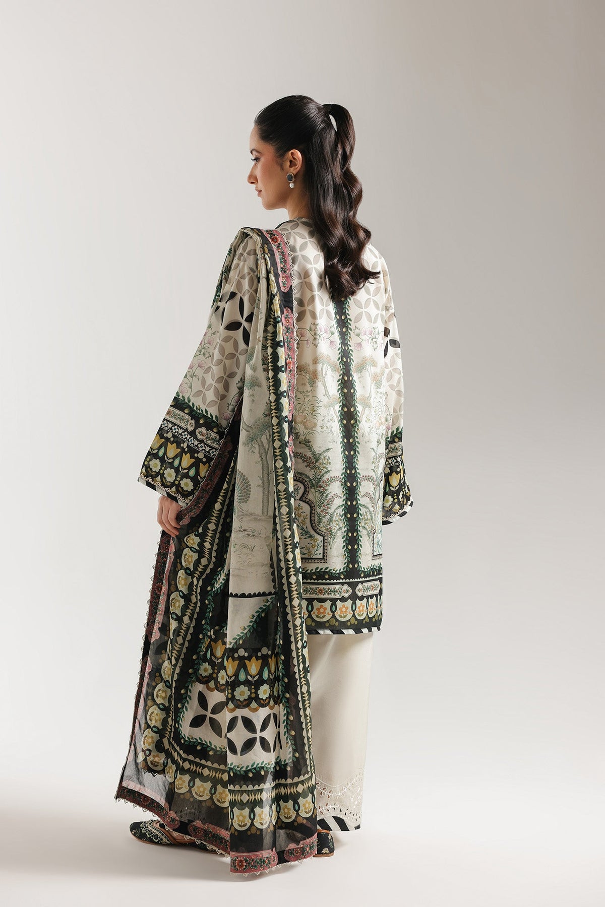 EMBROIDERED SUIT (E4335/103/003)