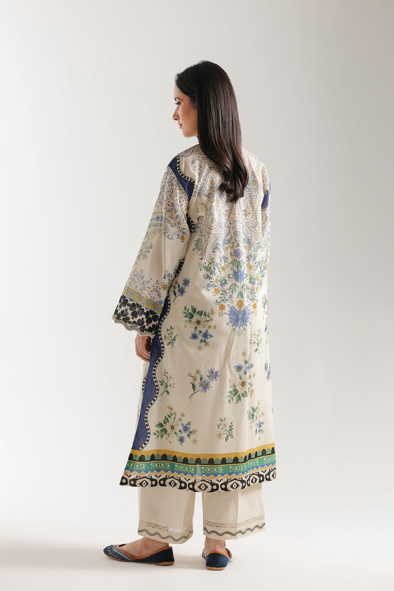 Embroidered Suit (E4338/103/005)