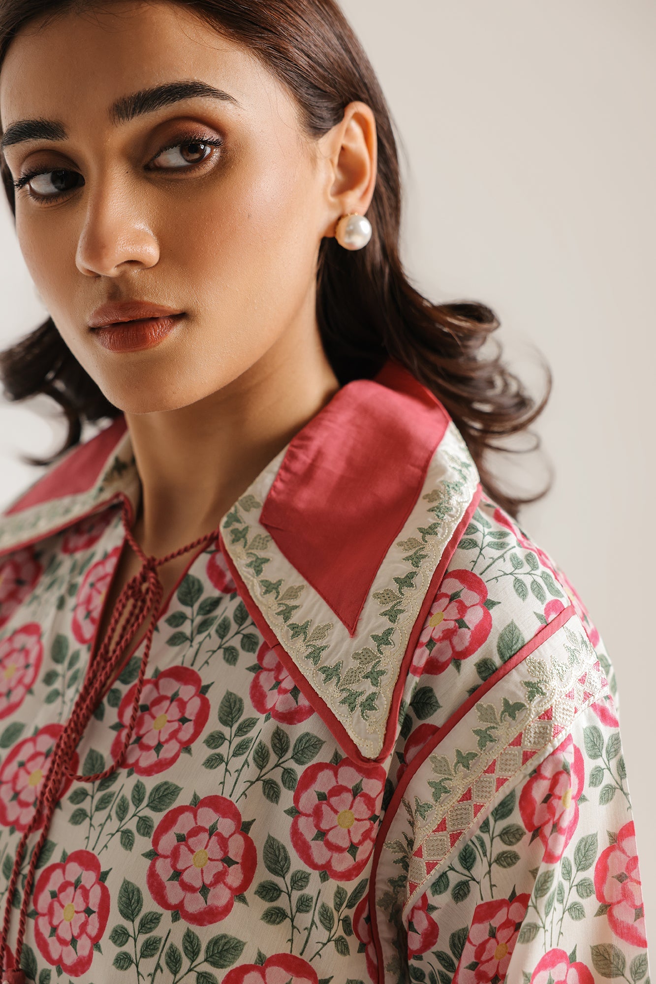 EMBROIDERED SUIT (E4340/103/002)