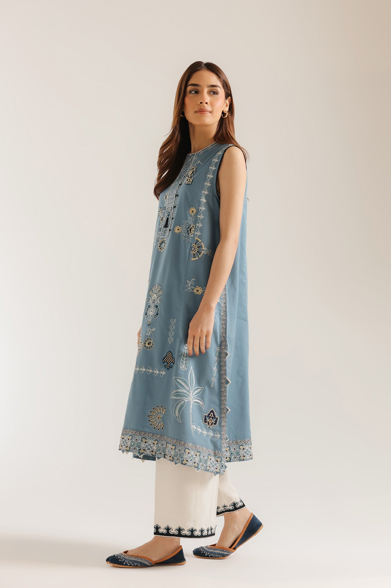 https://cdn.shopify.com/s/files/1/2290/7917/files/E4341-103-605_2.jpg?v=1775644822