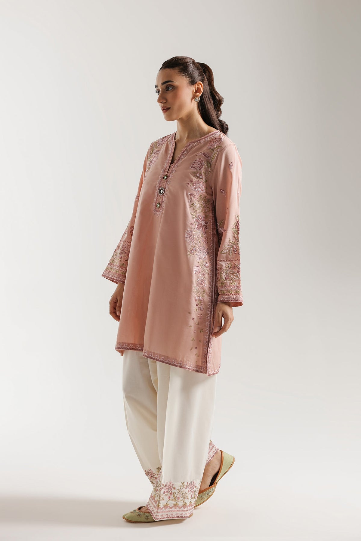 EMBROIDERED SUIT (E4349/103/315)