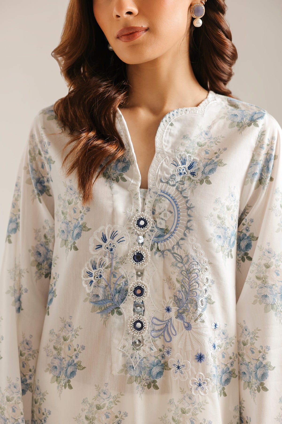 EMBROIDERED SUIT (E4352/103/003)