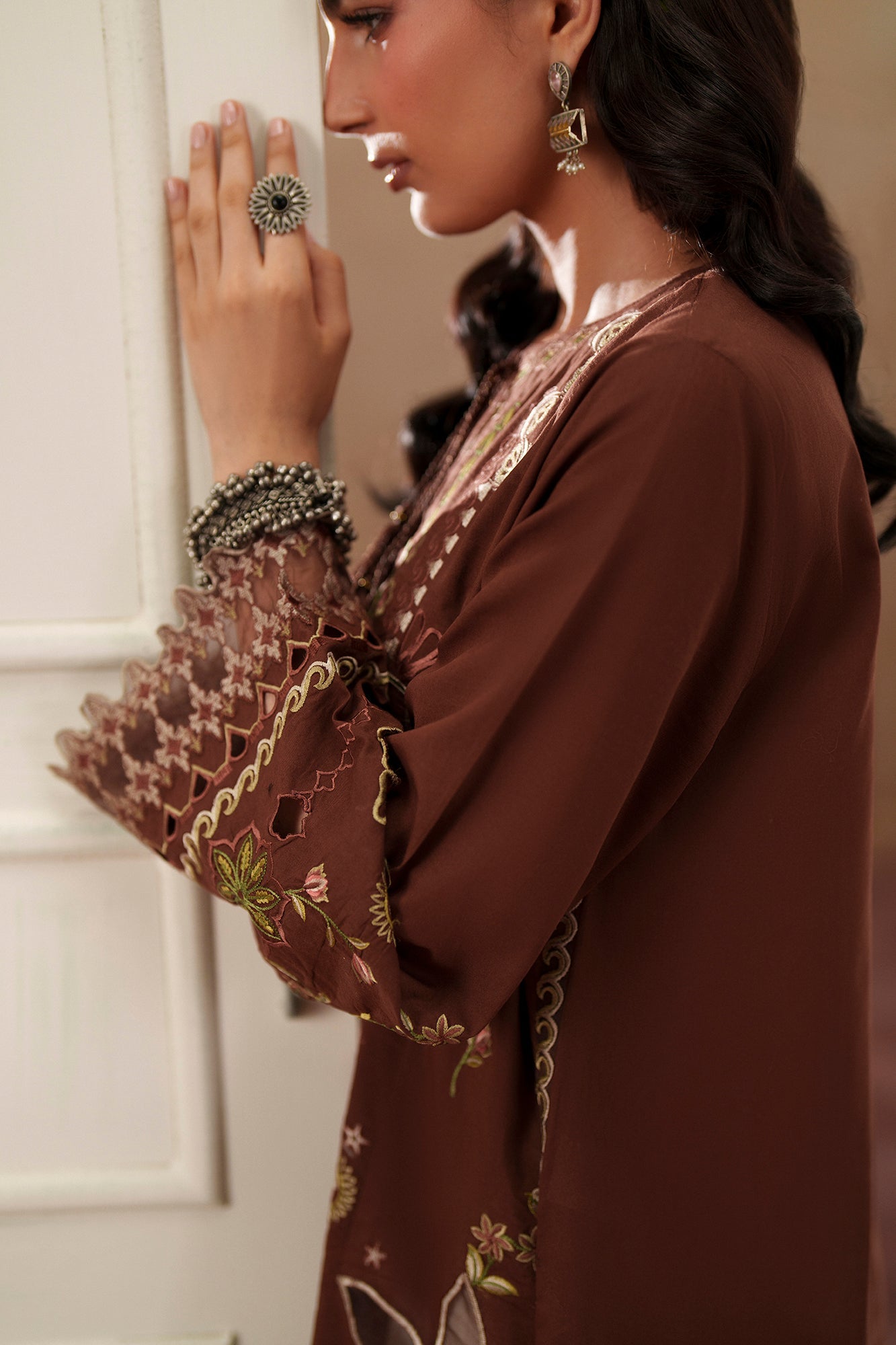 EMBROIDERED SUIT (E4360/103/319)