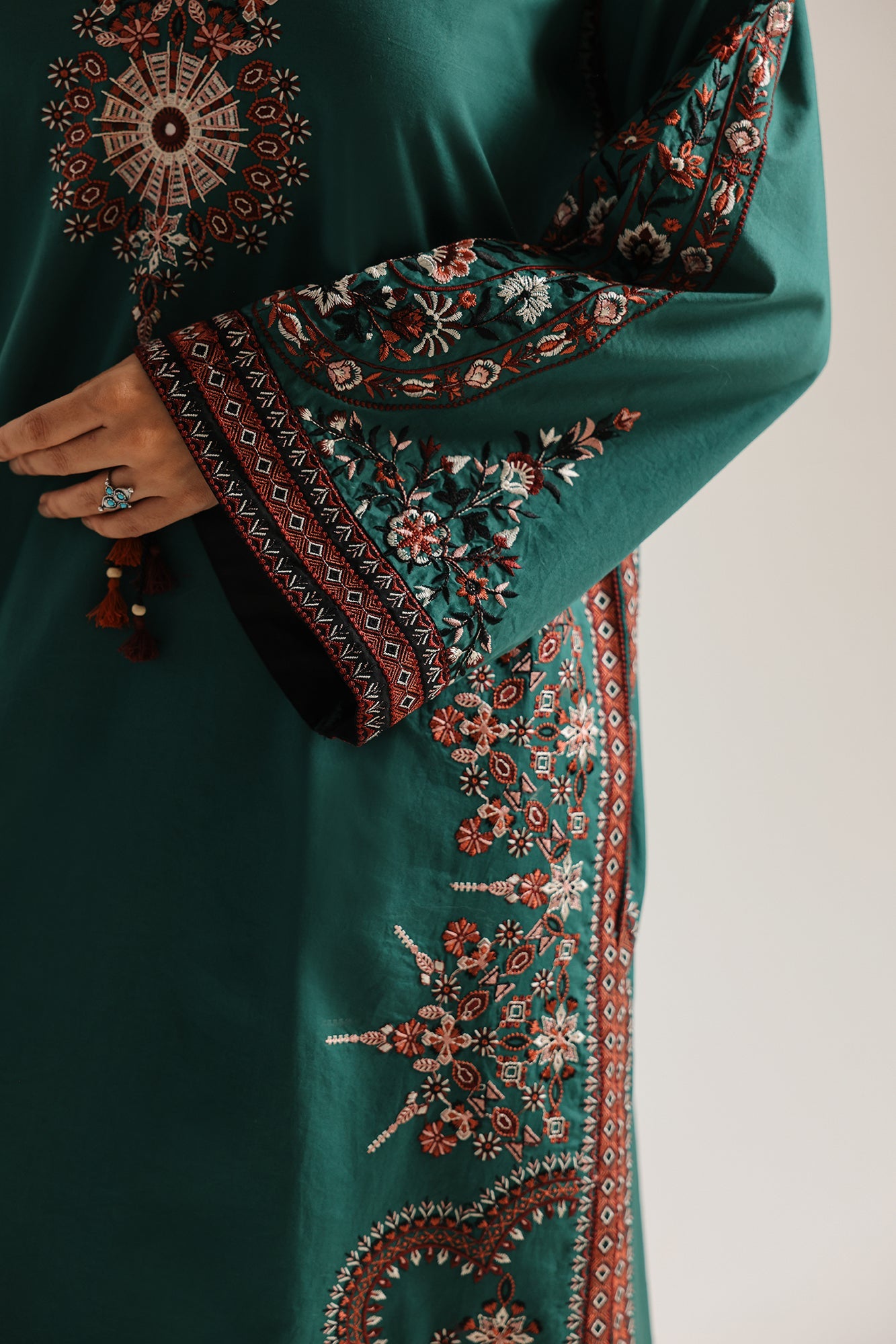 Embroidered Suit (E4369/103/706)