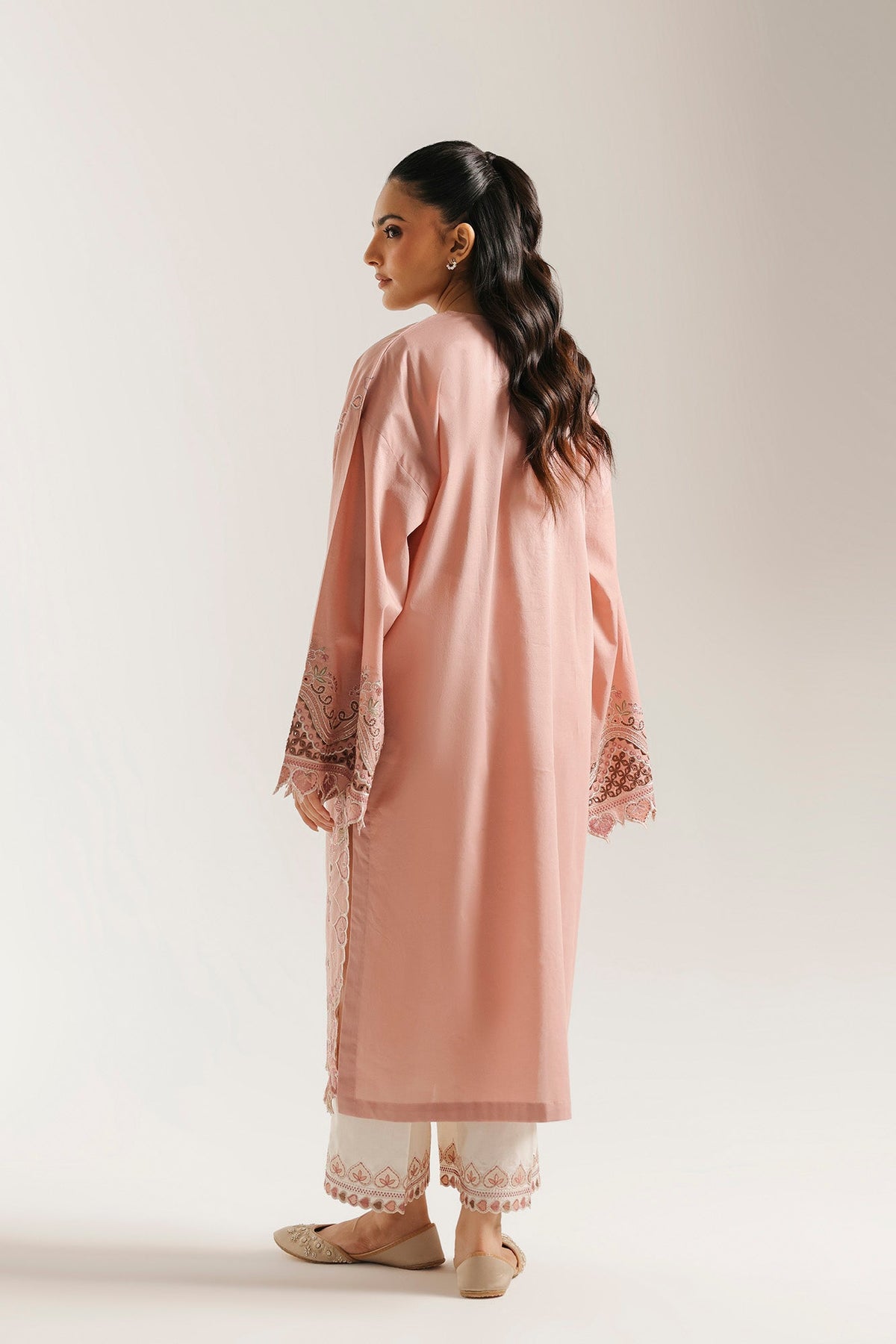 EMBROIDERED SUIT (E4372/103/315)