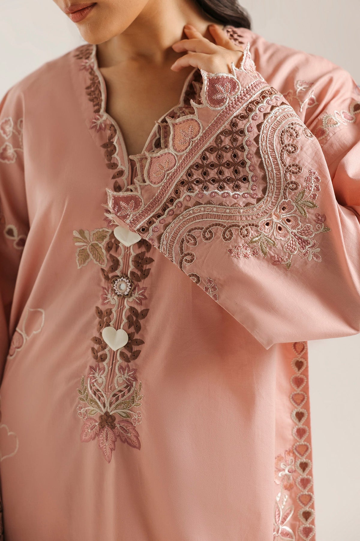 EMBROIDERED SUIT (E4372/103/315)