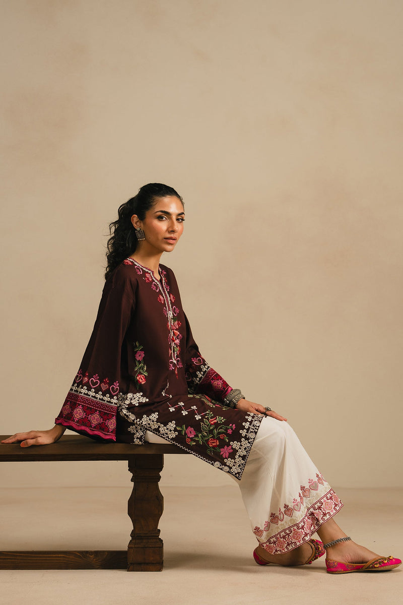 Embroidered Suit (E4383/103/802)