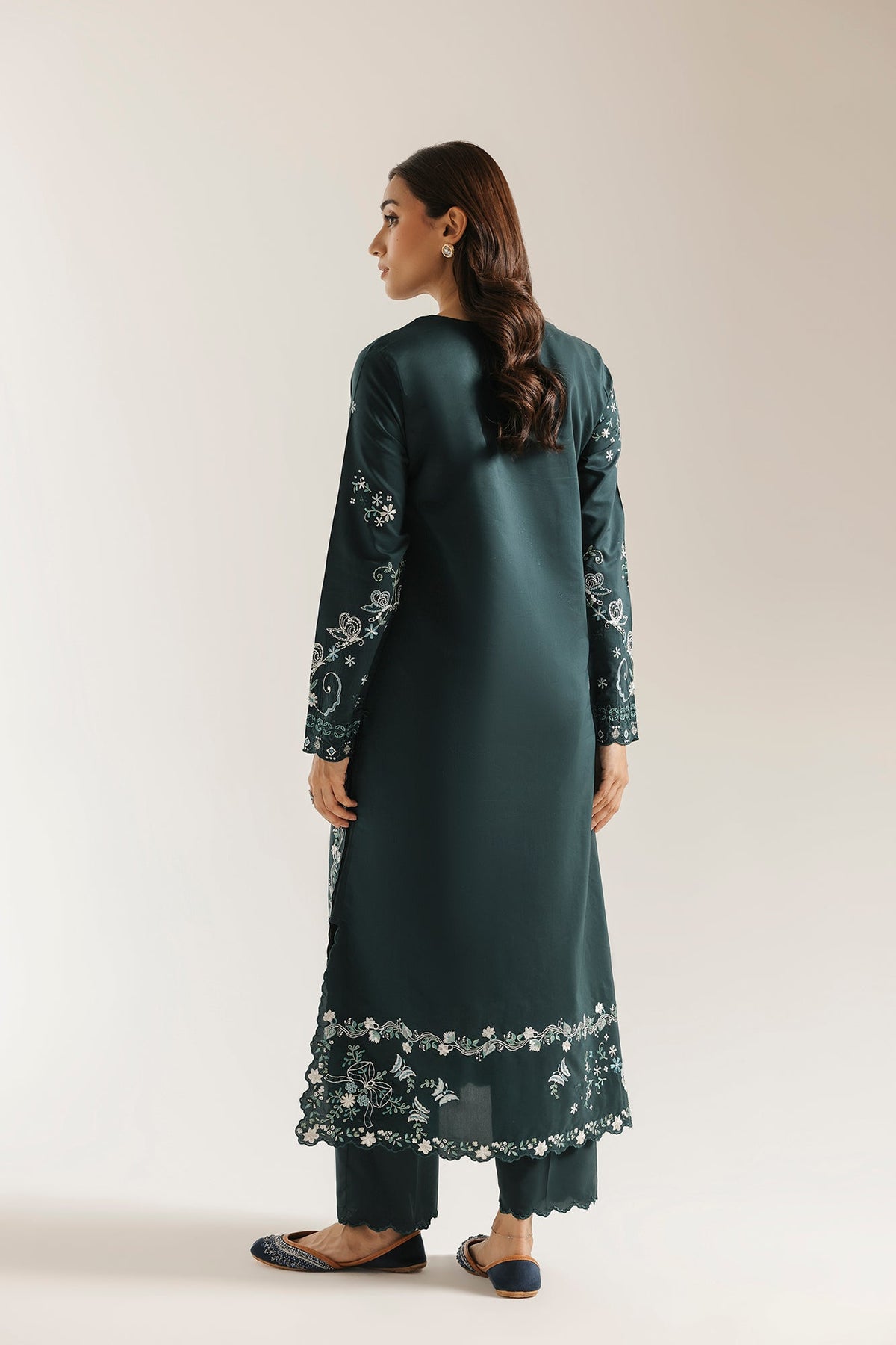 EMBROIDERED SUIT (E4393/103/703)