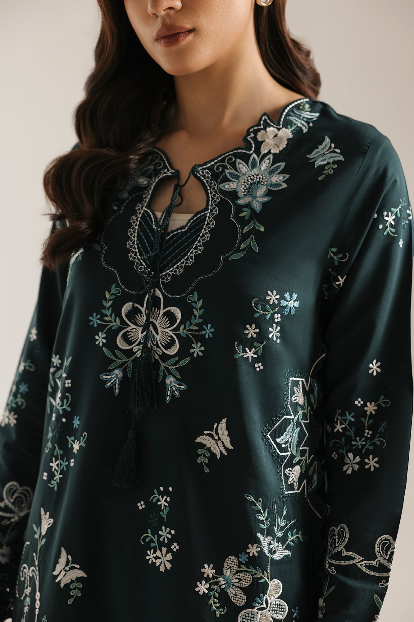 EMBROIDERED SUIT (E4393/103/703)