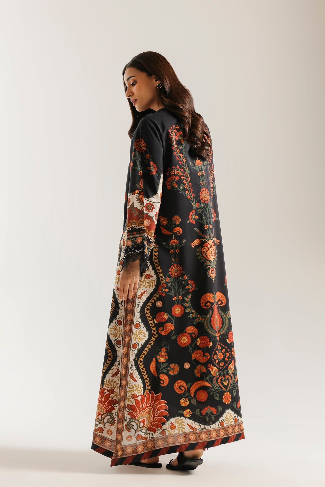 Embroidered Kaftan (E4401/103/902)