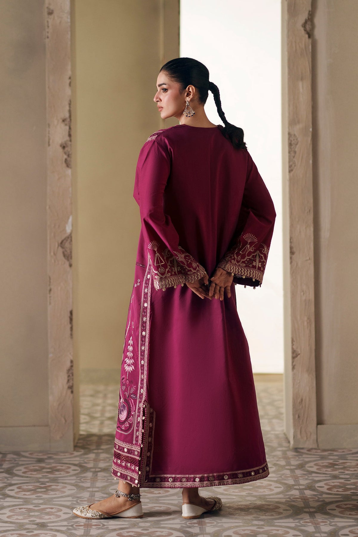 EMBROIDERED KAFTAN (E4408/103/524)