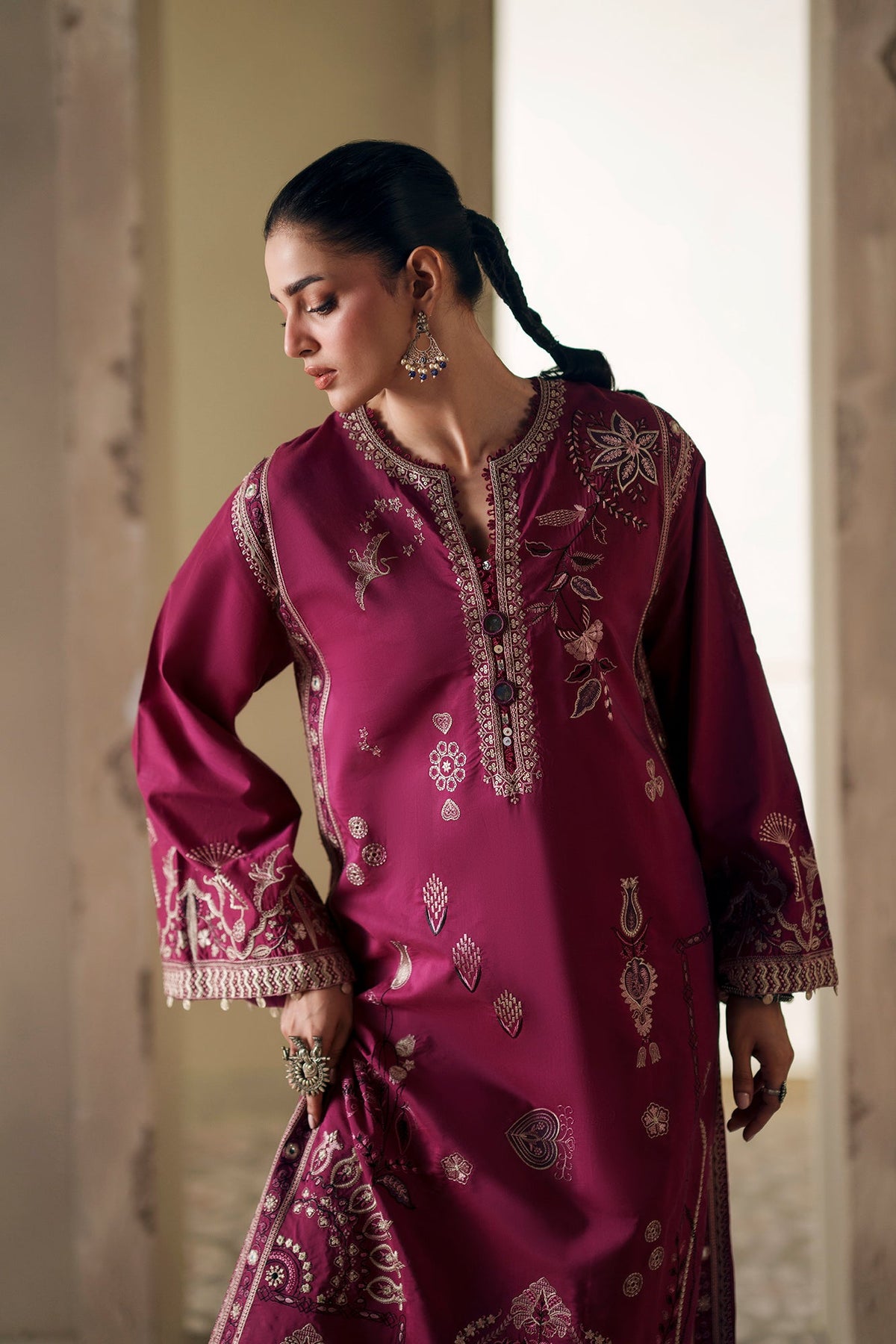 EMBROIDERED KAFTAN (E4408/103/524)