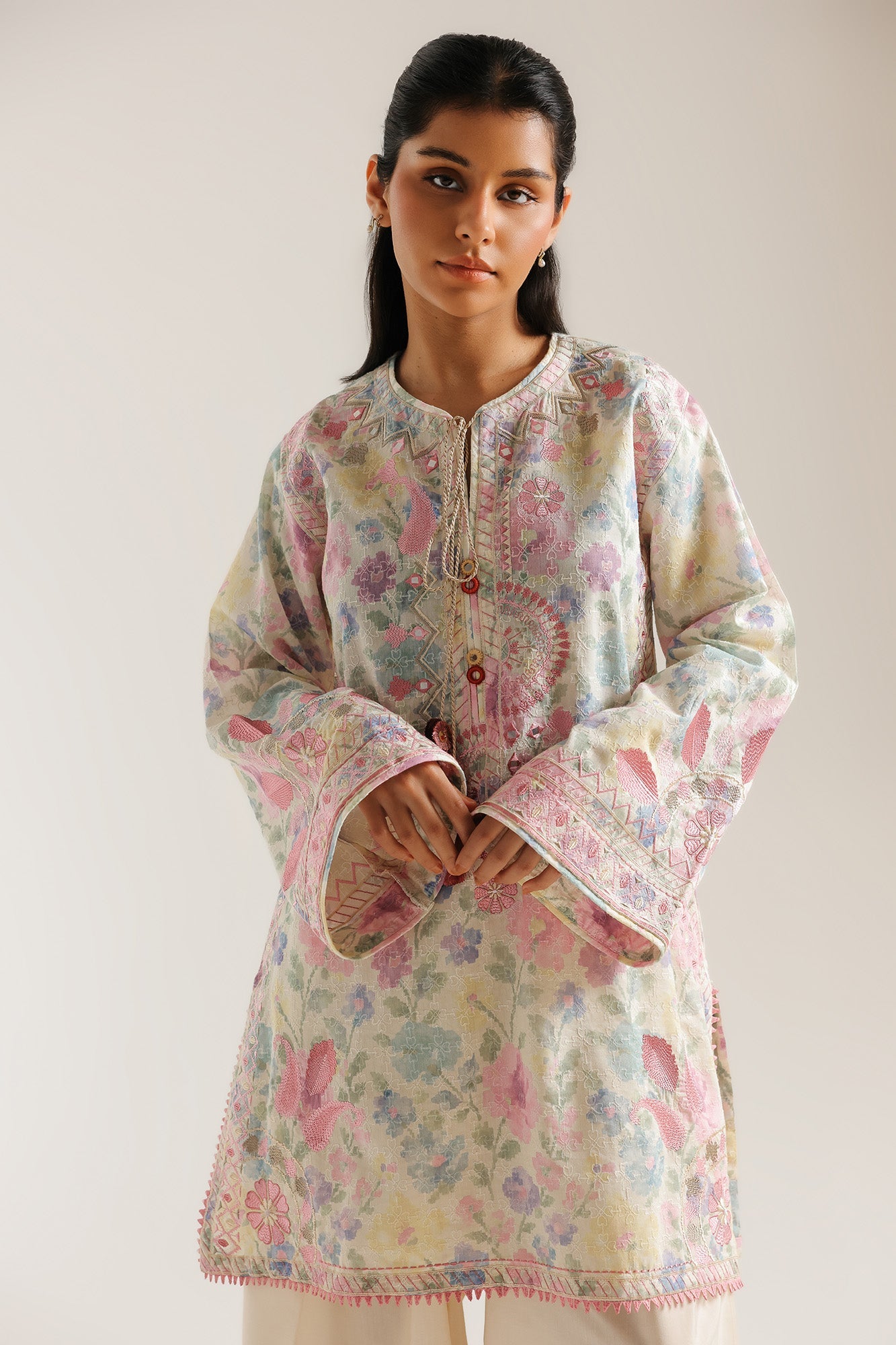 EMBROIDERED SUIT (E4410/103/002)