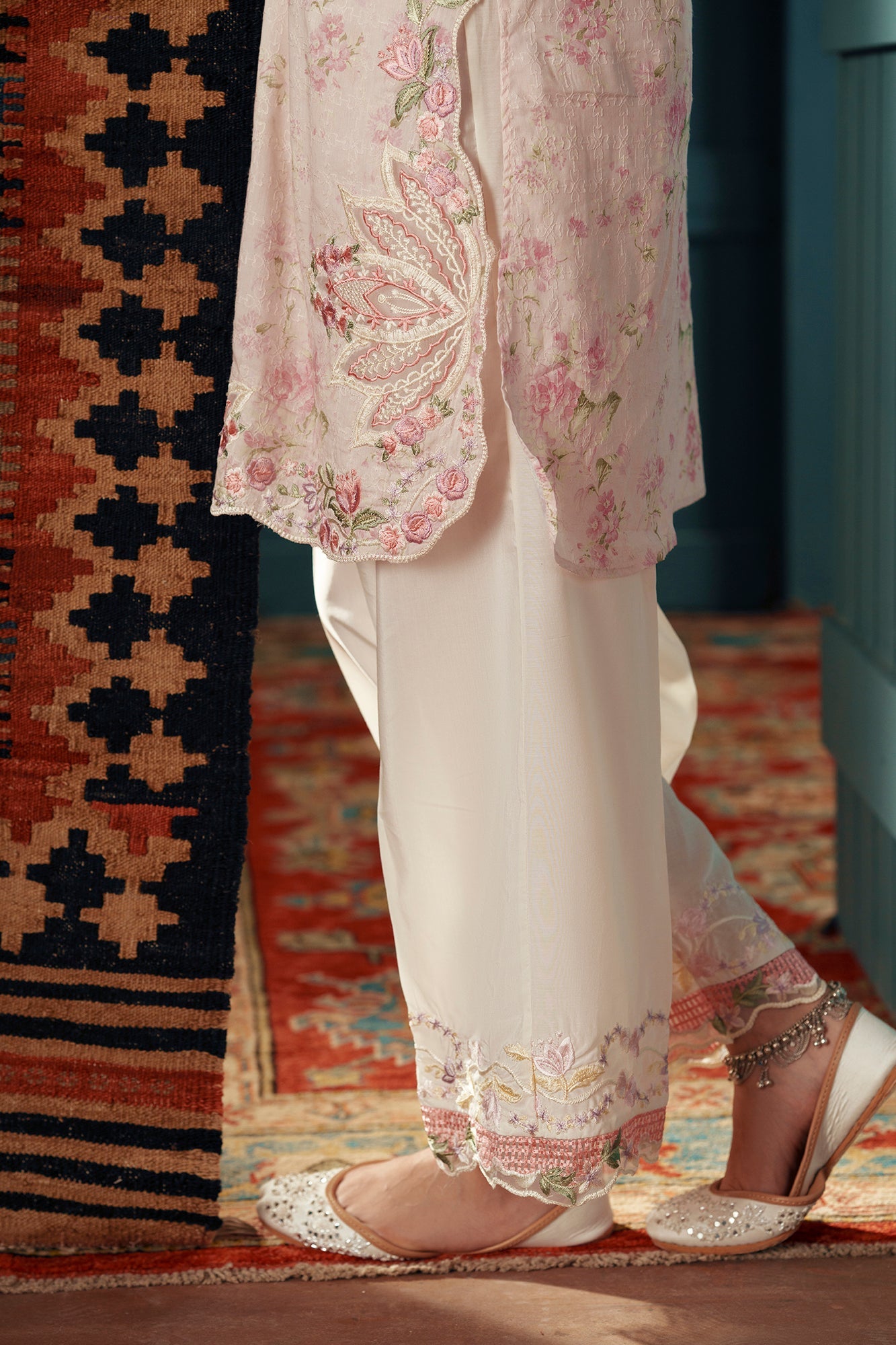 Embroidered Suit (E4412/103/316)