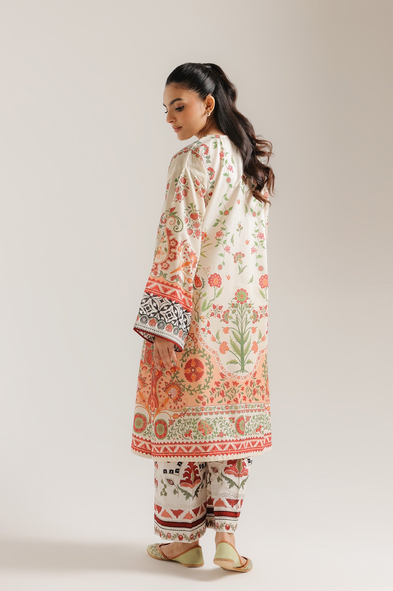 https://cdn.shopify.com/s/files/1/2290/7917/files/E4417-103-005_3.jpg?v=1775644912