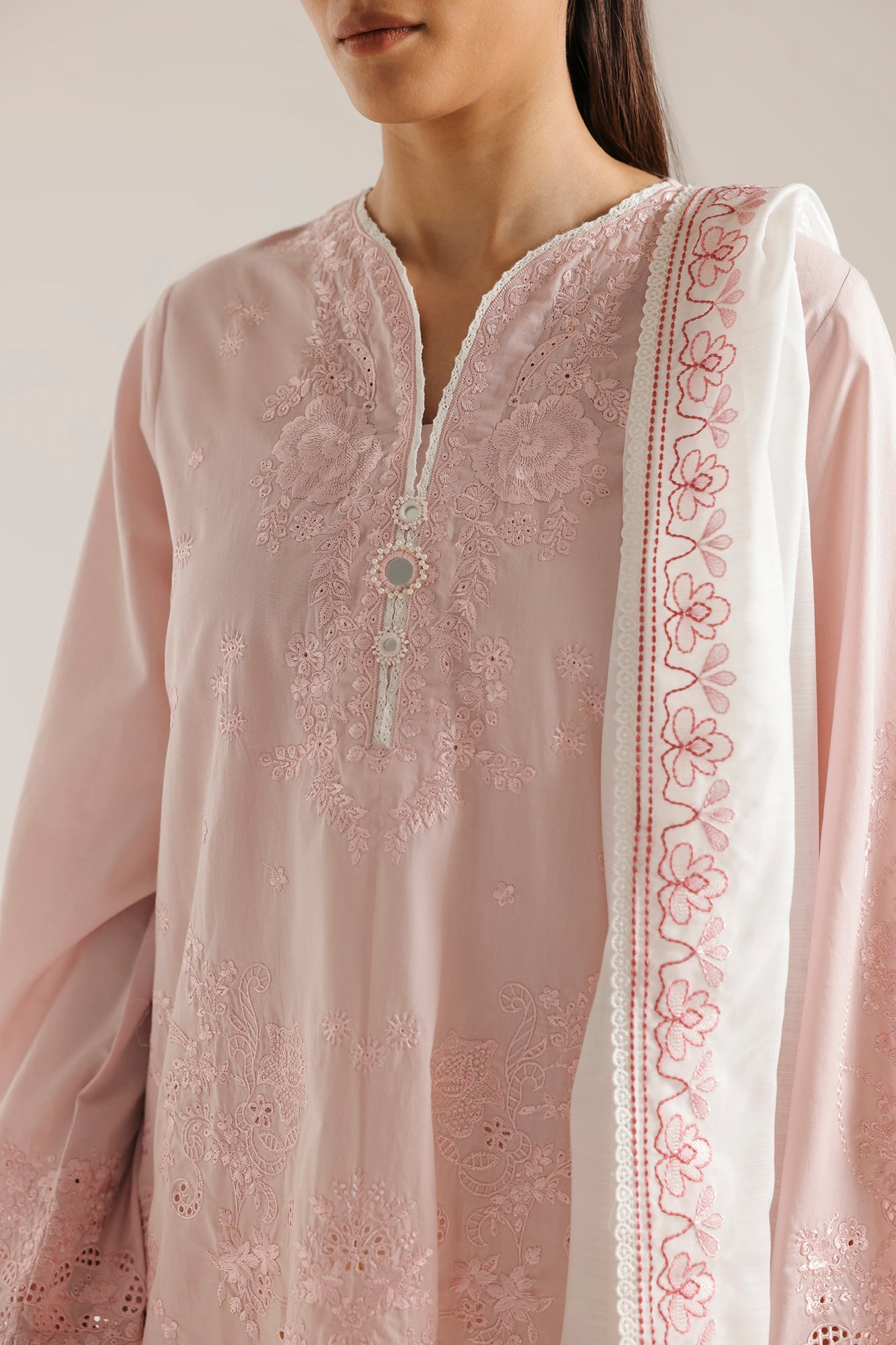 EMBROIDERED SUIT (E4431/103/425)