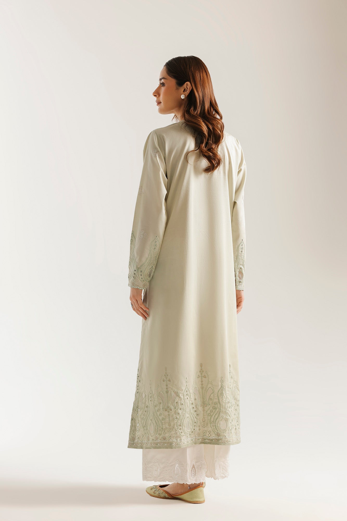 Embroidered Suit (E4439/103/130)