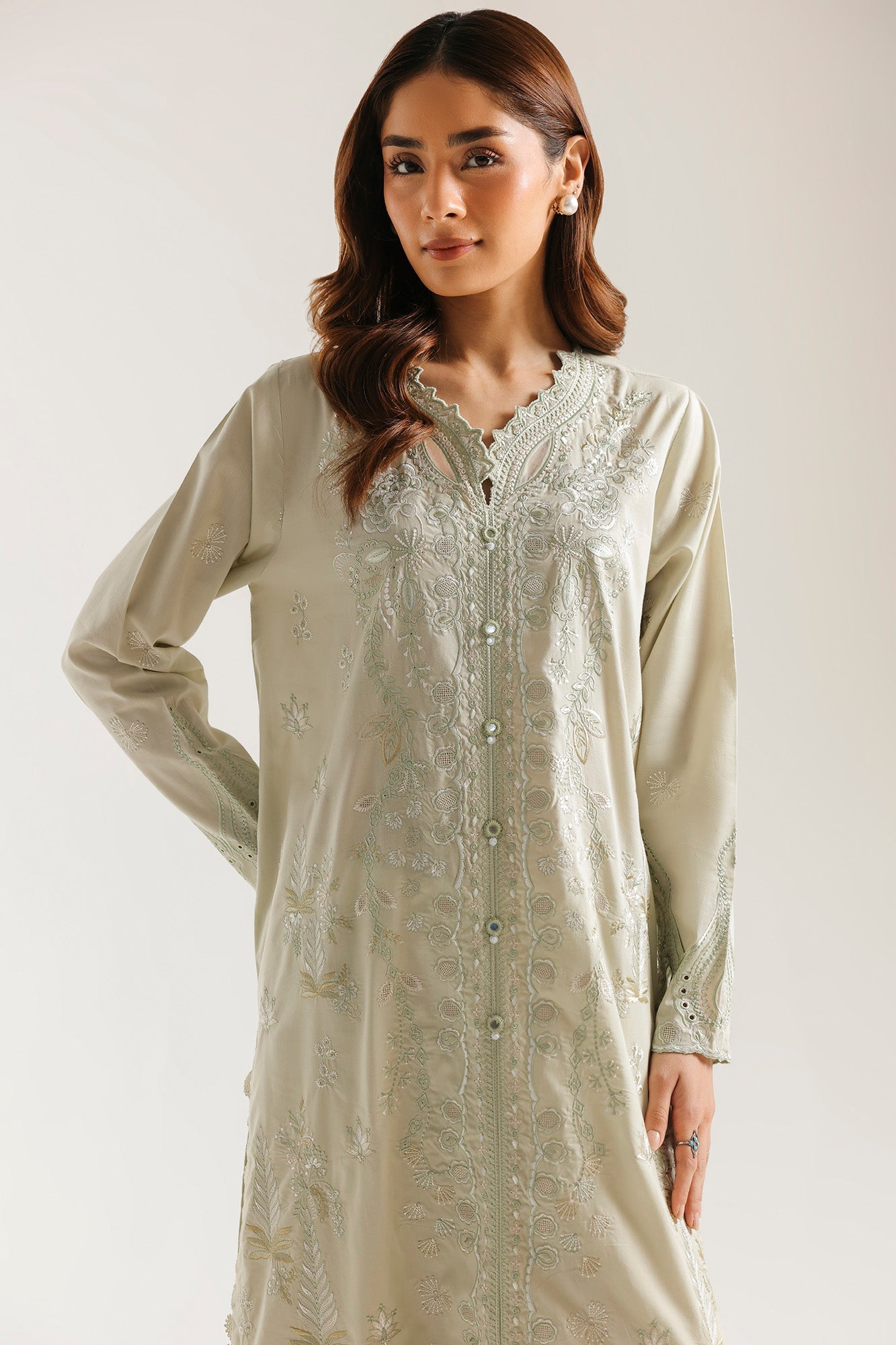 Embroidered Suit (E4439/103/130)